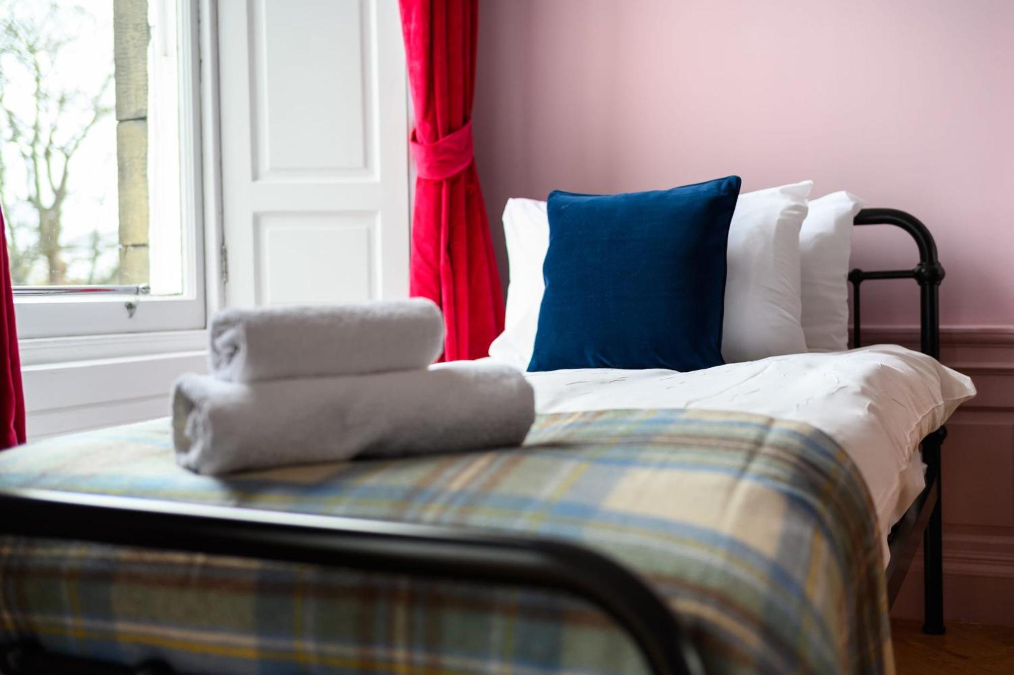 Queen Charlotte Guesthouse Edinburgh Exterior photo